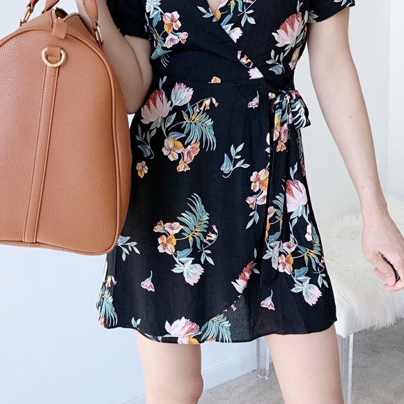 SUMMER SALE ! OLIVIA Faux wrap floral dress - Picture 7 of 7